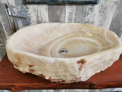 Umivaonik od Onyx mramora rucni rad unikat rustic