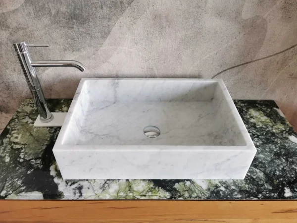 Umivaonik od Carrara mramora dimenzija 60x40 cm 12