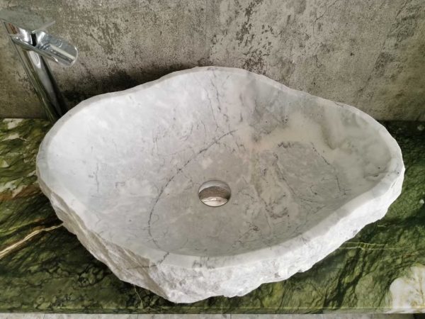 Carrara mramorni umivaonik ručni rad dimenzija 63x46 cm 1