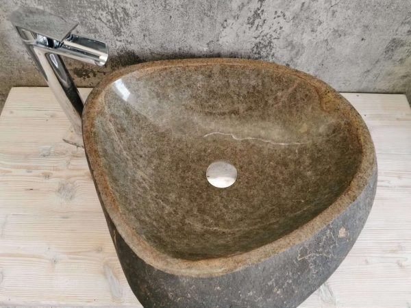 Nadgradni umivaonik od riječnog kamena dimenzija 58x54 cm 2