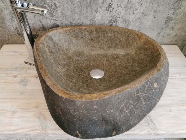 Nadgradni umivaonik od riječnog kamena dimenzija 58x54 cm 3